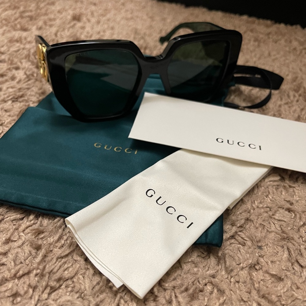 GUCCI (GG0956S)